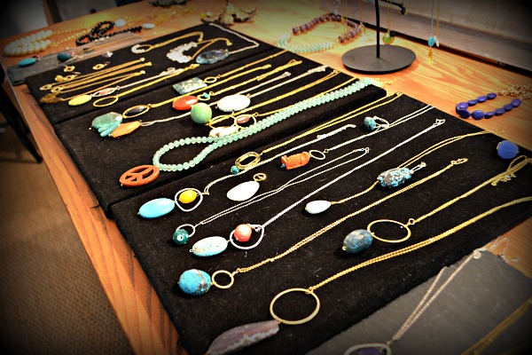8.10necklaces