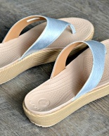 My Favorite Fun & Functional Summer Flip Flops